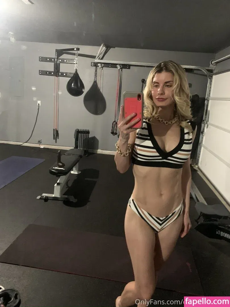 Cassie Bender Onlyfans Photo Gallery 