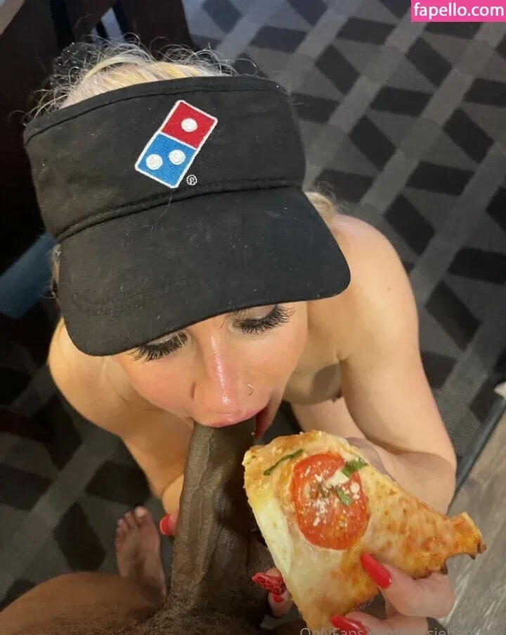 Cassie Bender Onlyfans Photo Gallery 