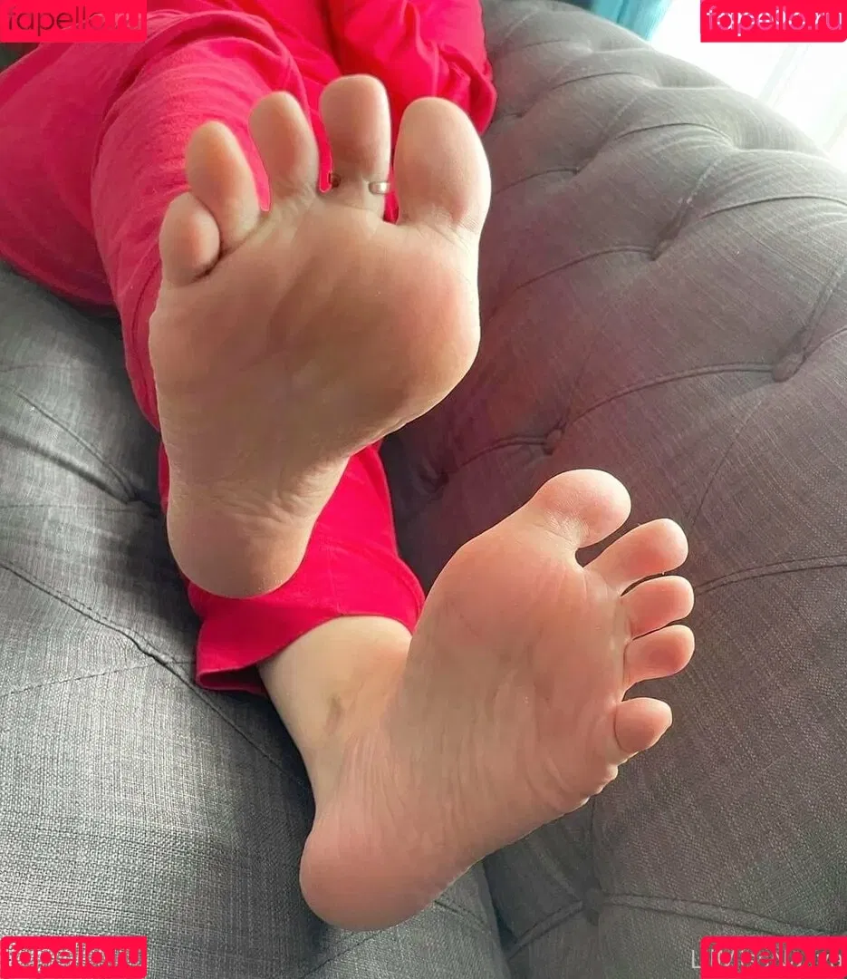 lilmissnaaya Onlyfans Photo Gallery 