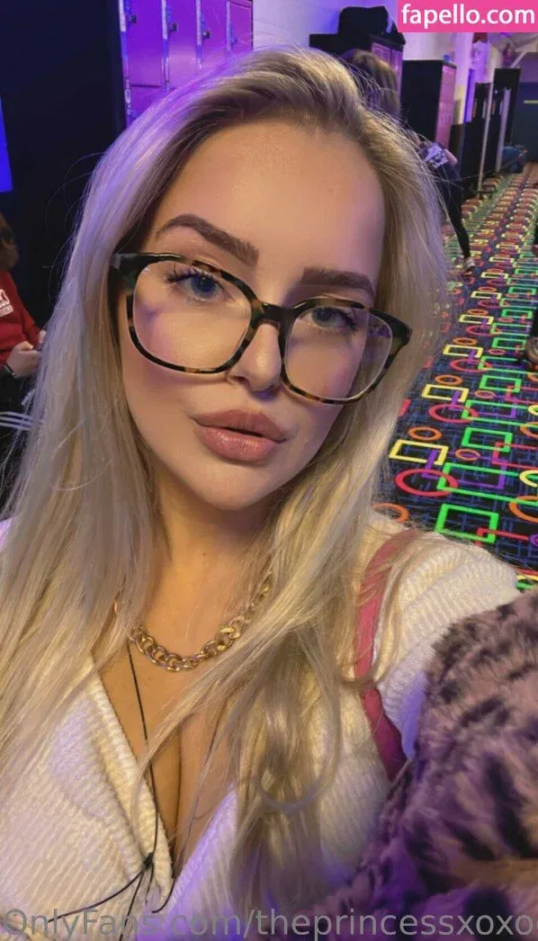 theprincessxoxocharm Onlyfans Photo Gallery 