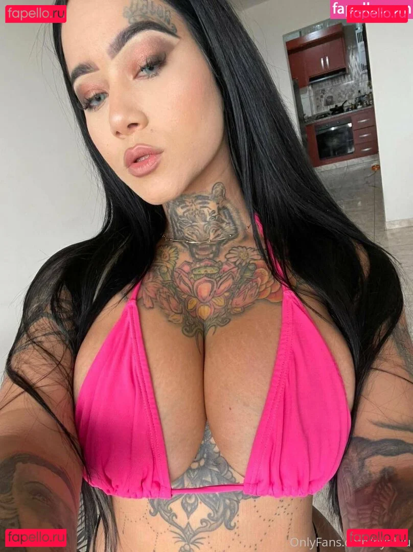 nyablu Onlyfans Photo Gallery 