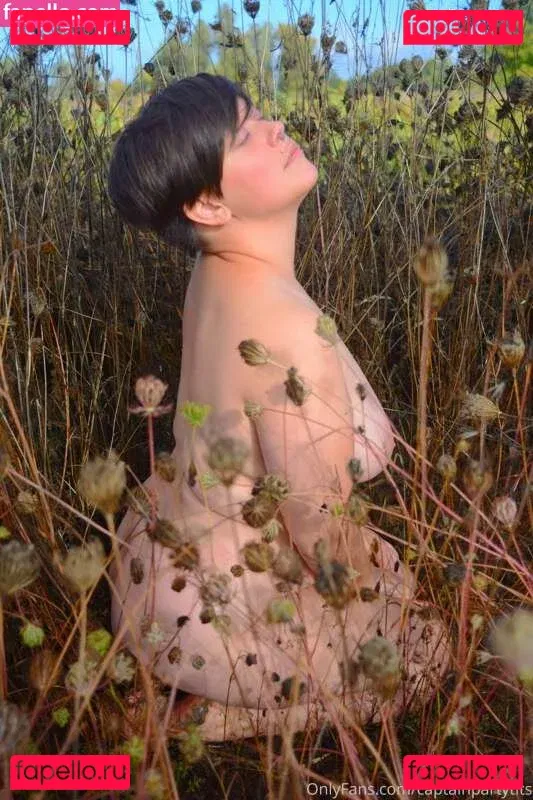 captainpartytits Onlyfans Photo Gallery 