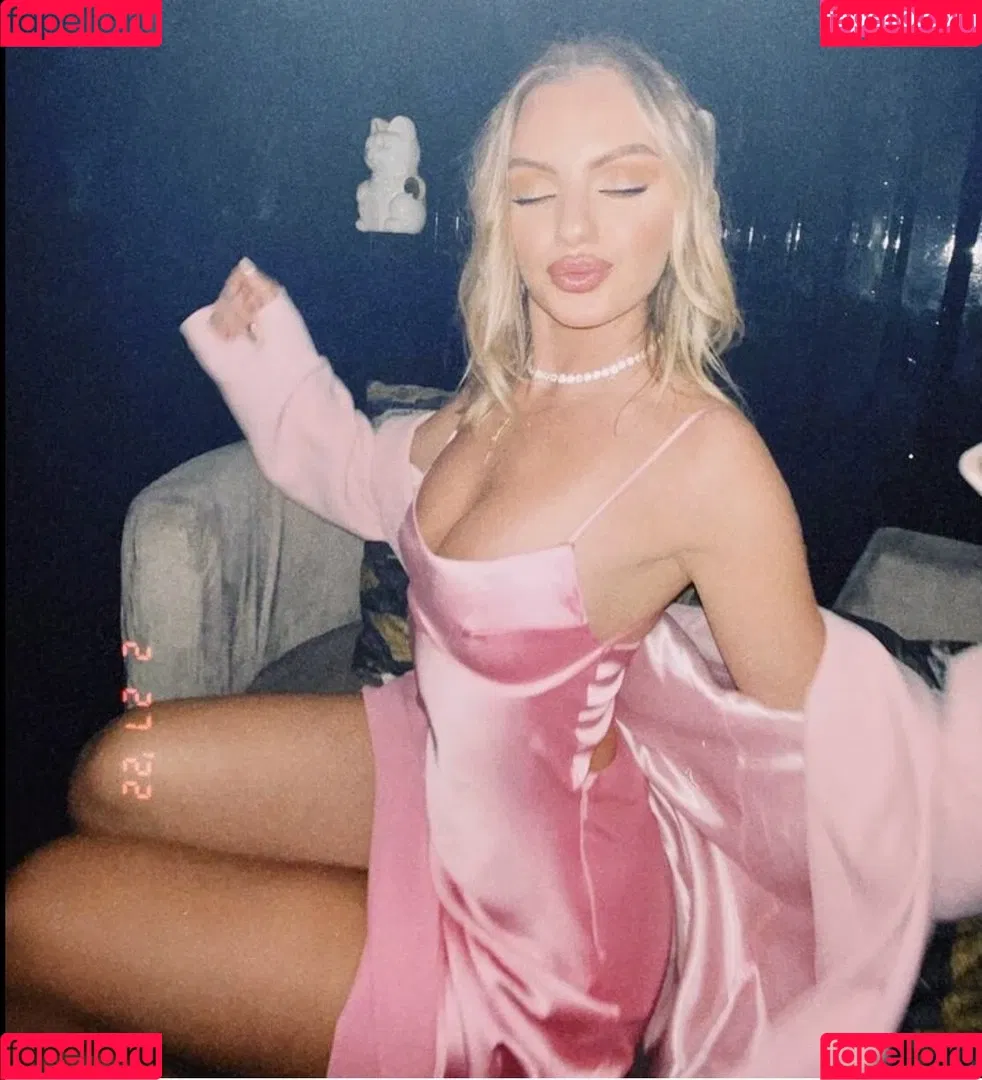 Alexandra Stan Onlyfans Photo Gallery 