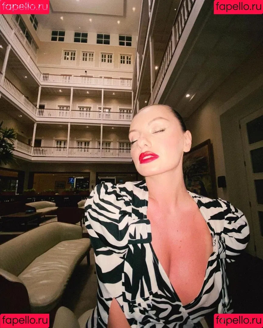 Alexandra Stan Onlyfans Photo Gallery 