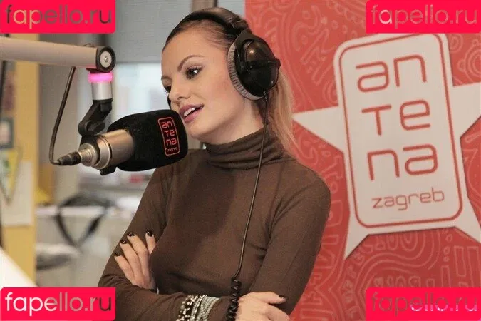 Alexandra Stan Onlyfans Photo Gallery 