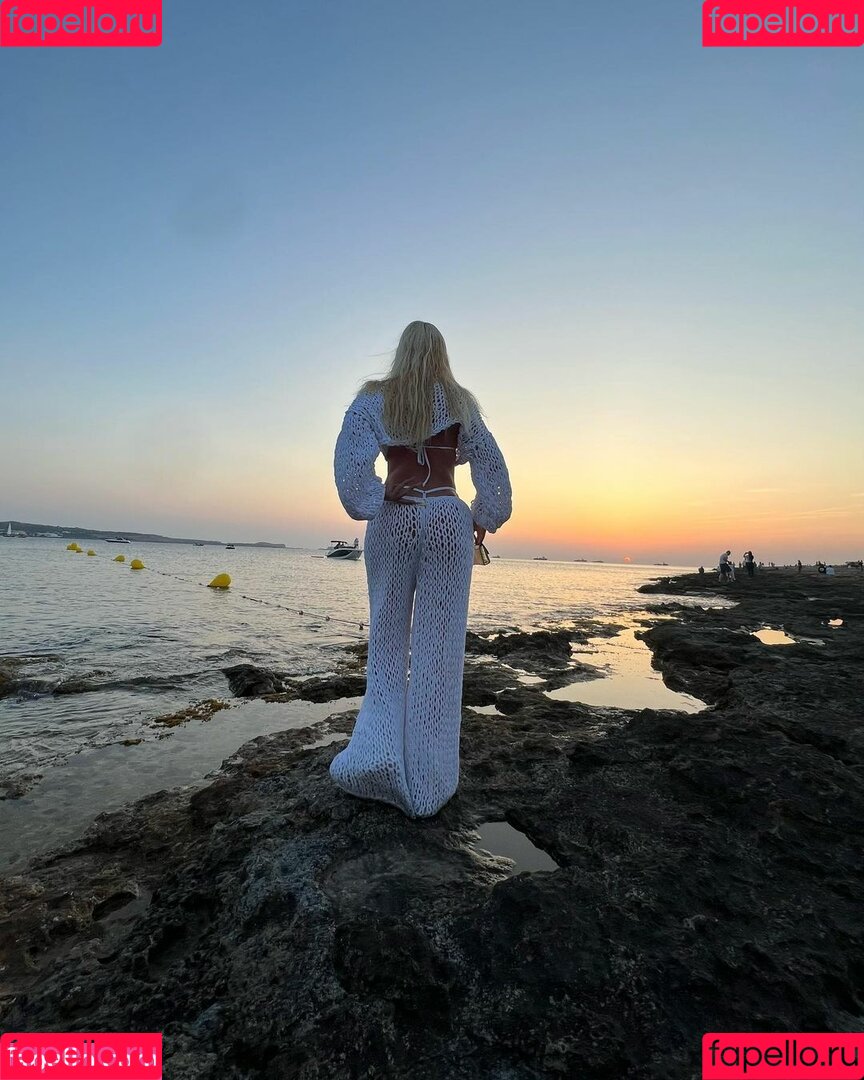 Alexandra Stan Onlyfans Photo Gallery 