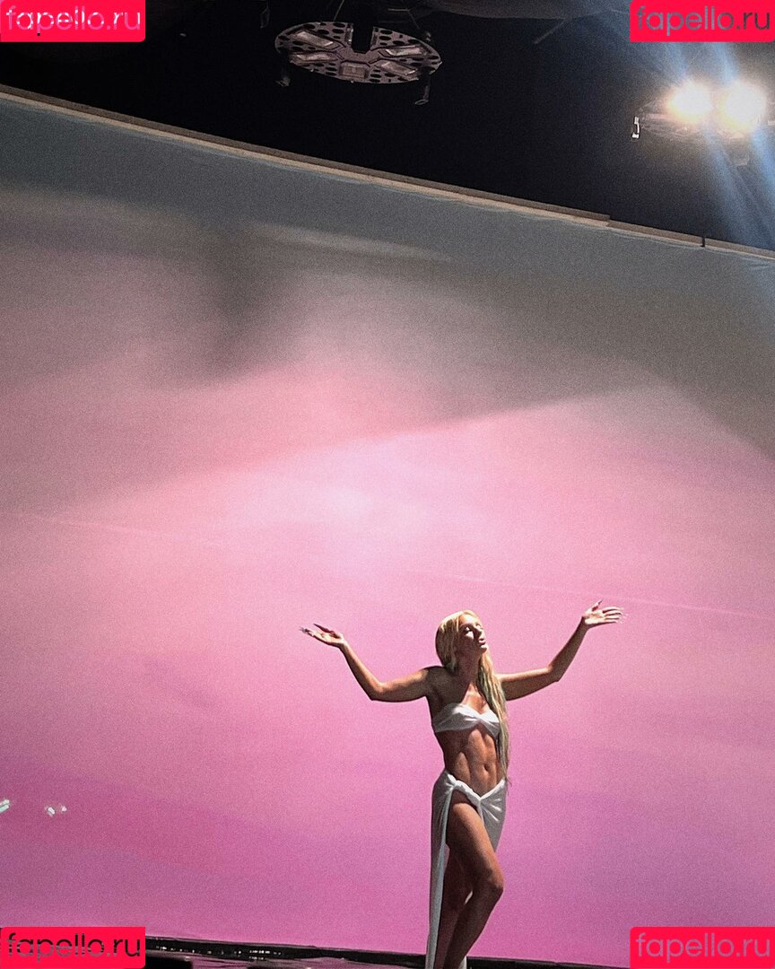 Alexandra Stan Onlyfans Photo Gallery 