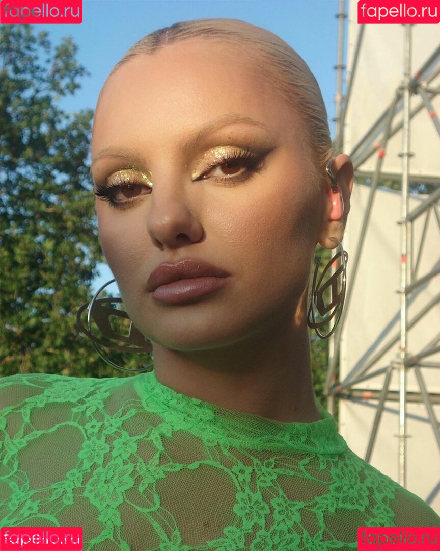 Alexandra Stan Onlyfans Photo Gallery 