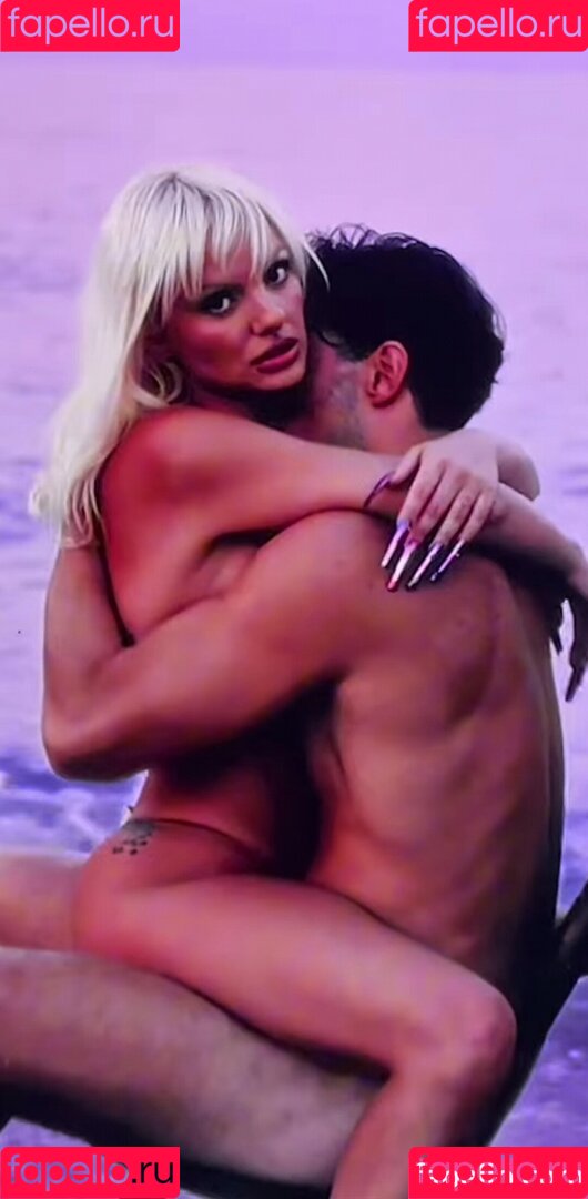 Alexandra Stan Onlyfans Photo Gallery 