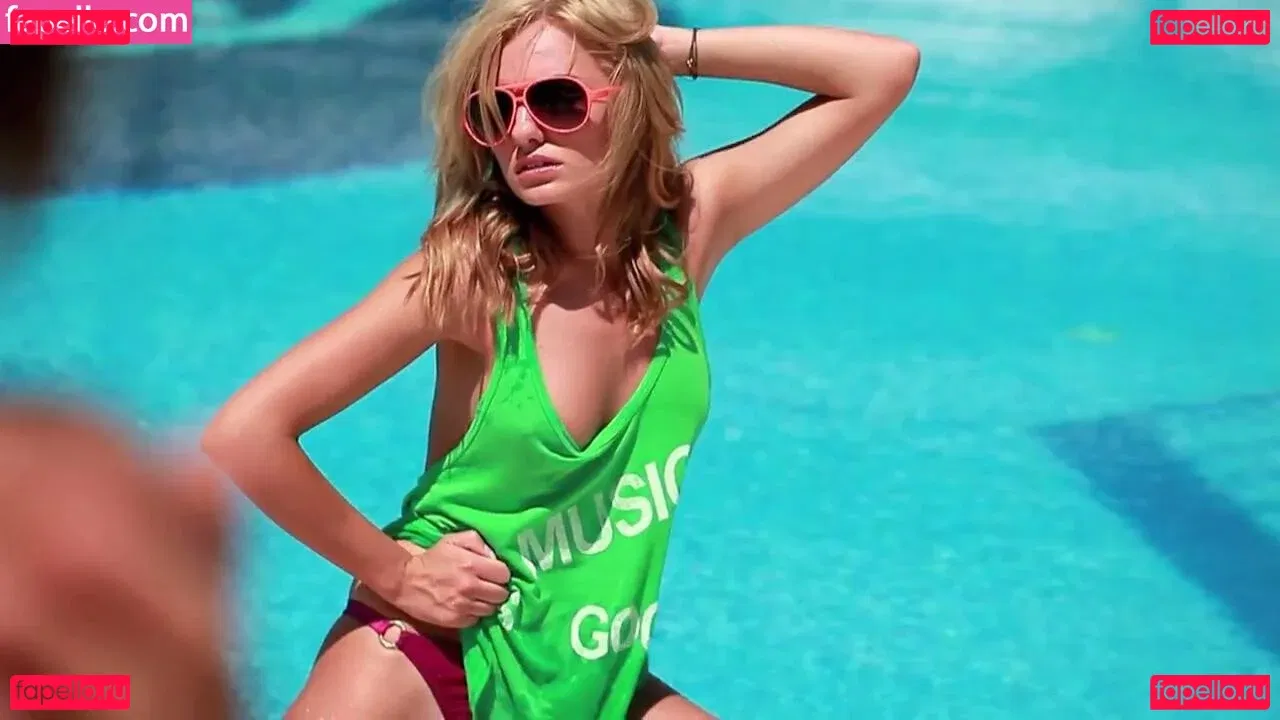 Alexandra Stan Onlyfans Photo Gallery 