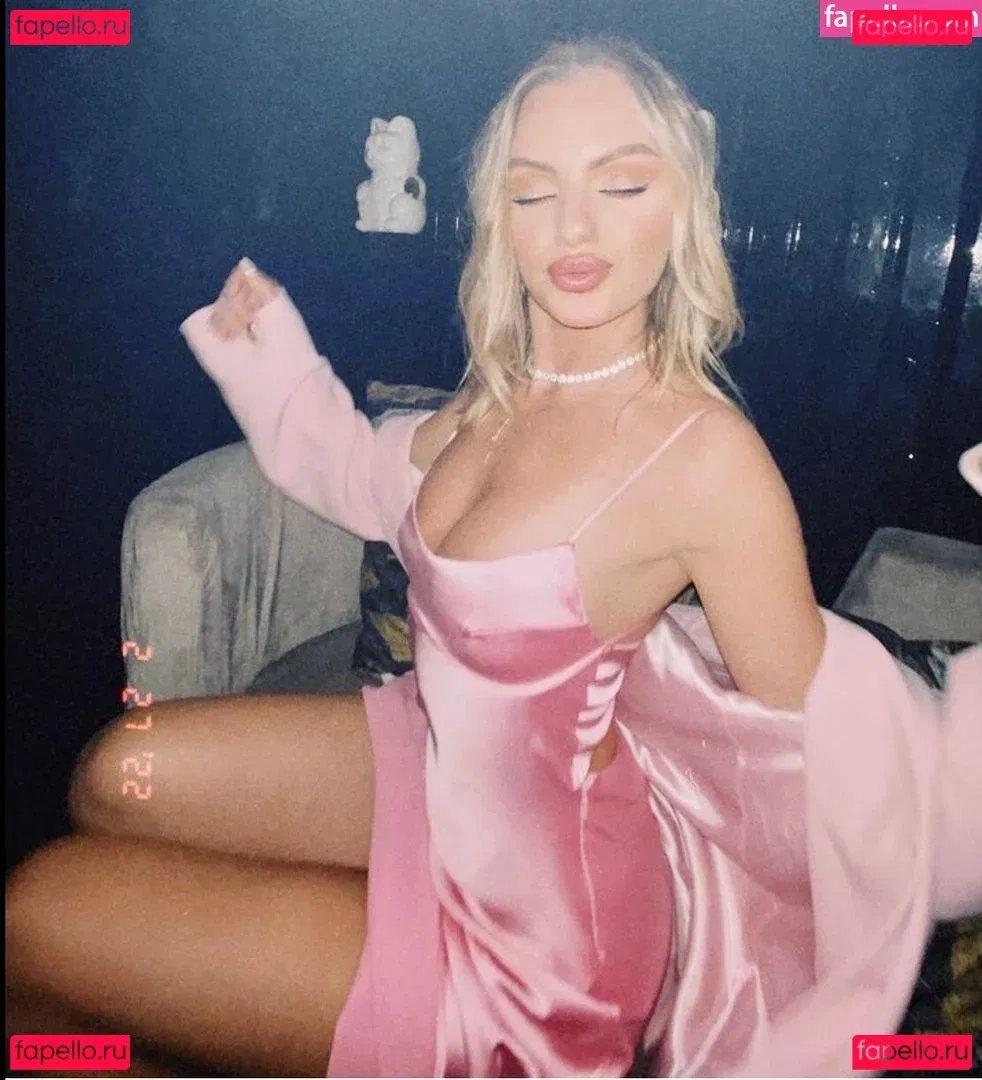 Alexandra Stan Onlyfans Photo Gallery 