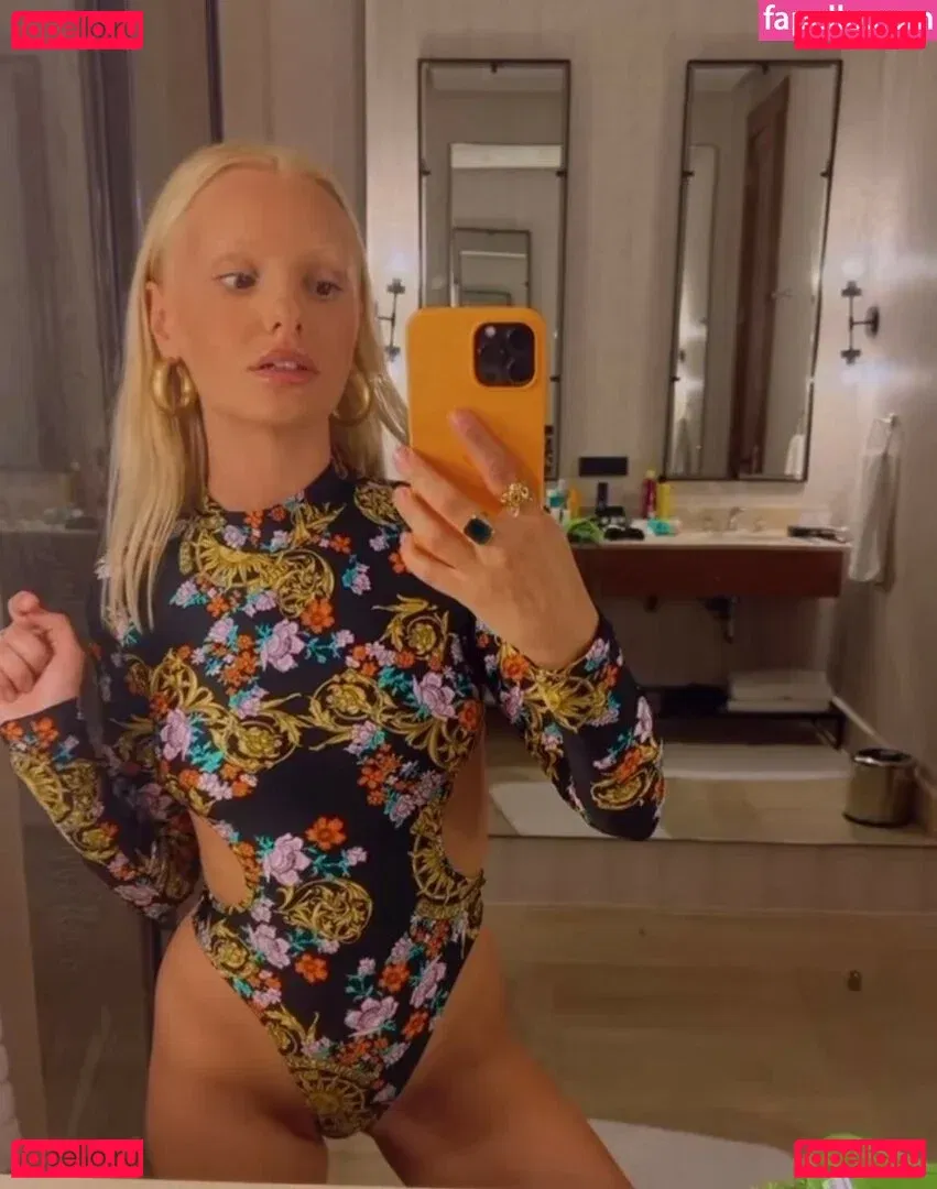 Alexandra Stan Onlyfans Photo Gallery 