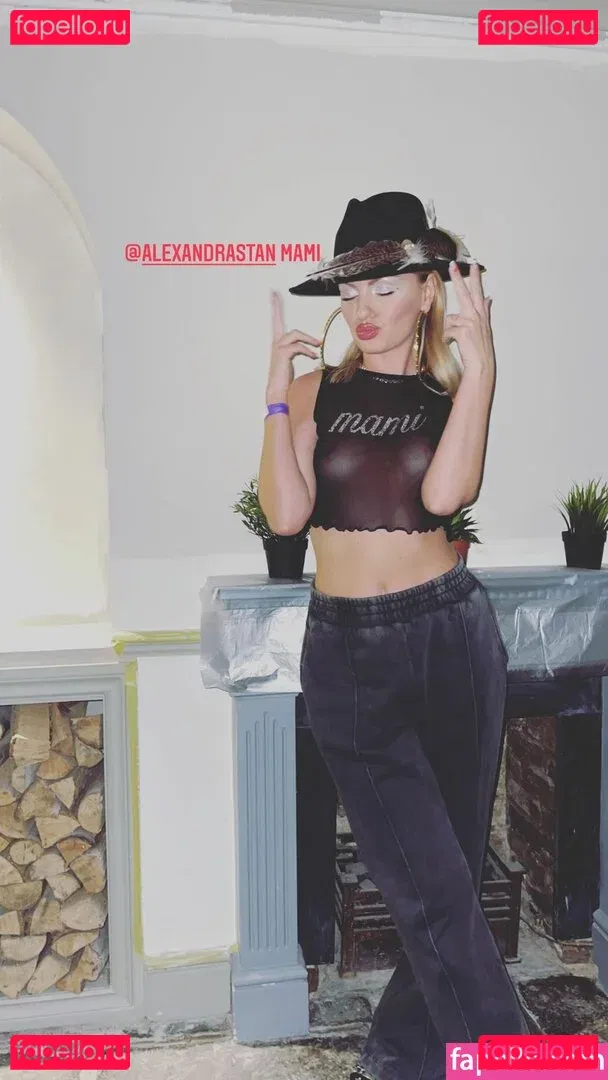 Alexandra Stan Onlyfans Photo Gallery 