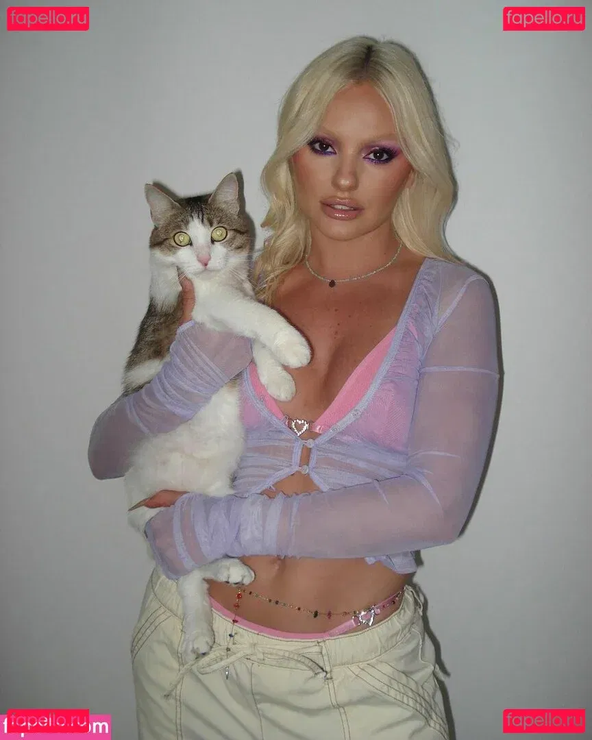 Alexandra Stan Onlyfans Photo Gallery 