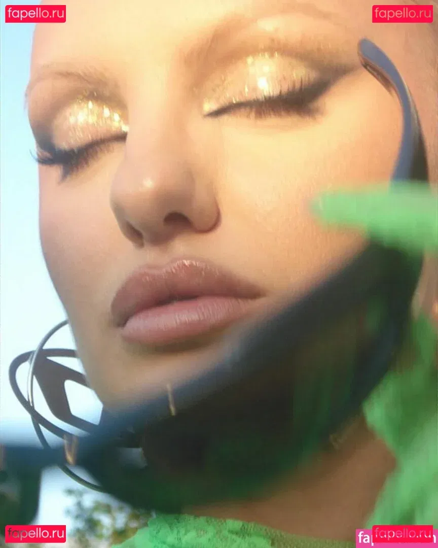 Alexandra Stan Onlyfans Photo Gallery 