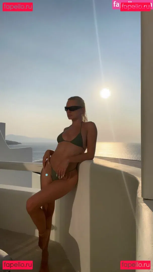 Alexandra Stan Onlyfans Photo Gallery 