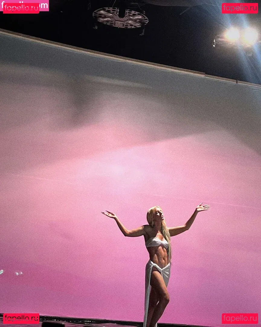 Alexandra Stan Onlyfans Photo Gallery 