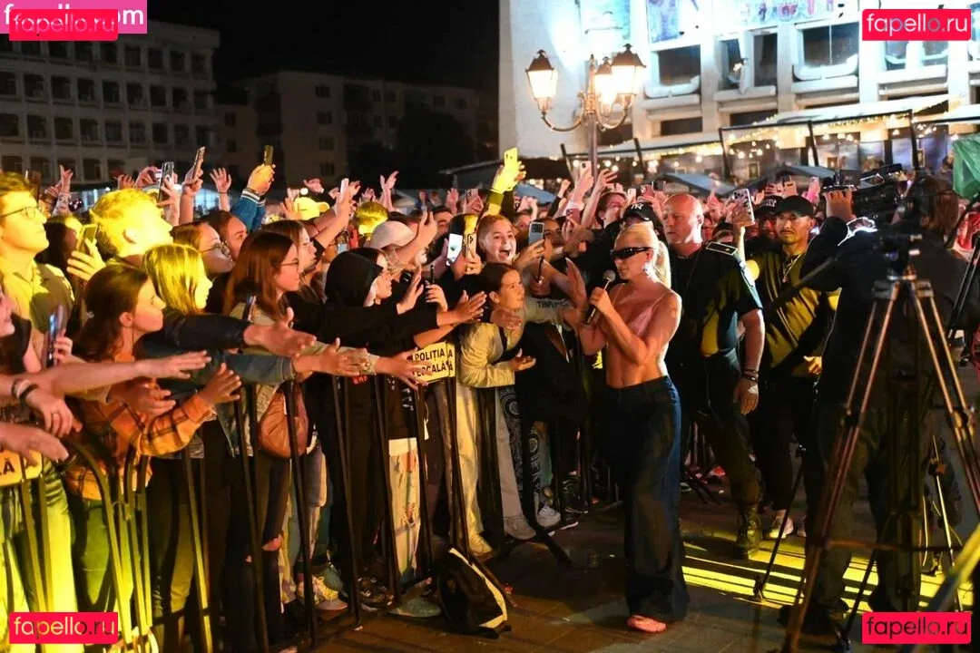 Alexandra Stan Onlyfans Photo Gallery 