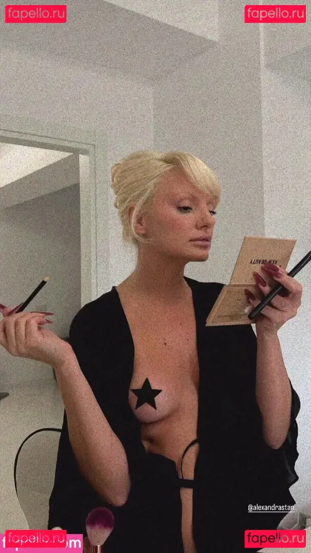 Alexandra Stan Onlyfans Photo Gallery 
