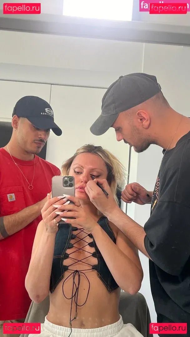 Alexandra Stan Onlyfans Photo Gallery 