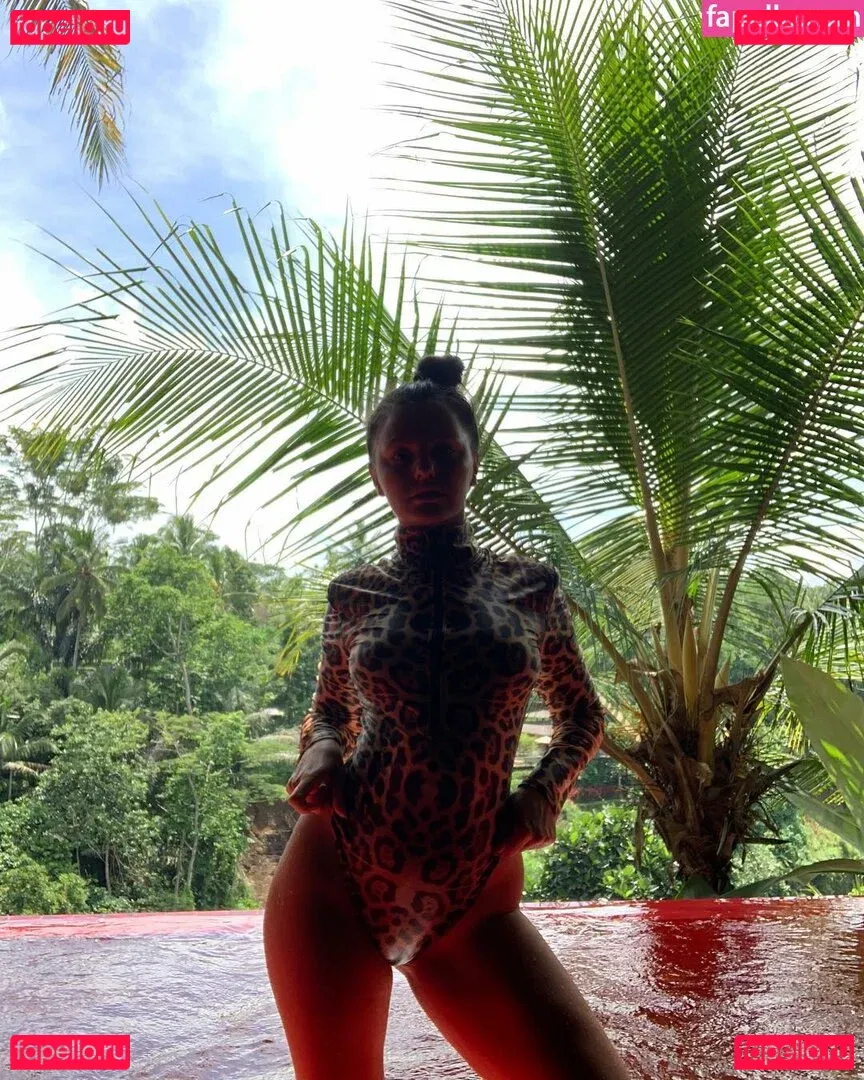 Alexandra Stan Onlyfans Photo Gallery 