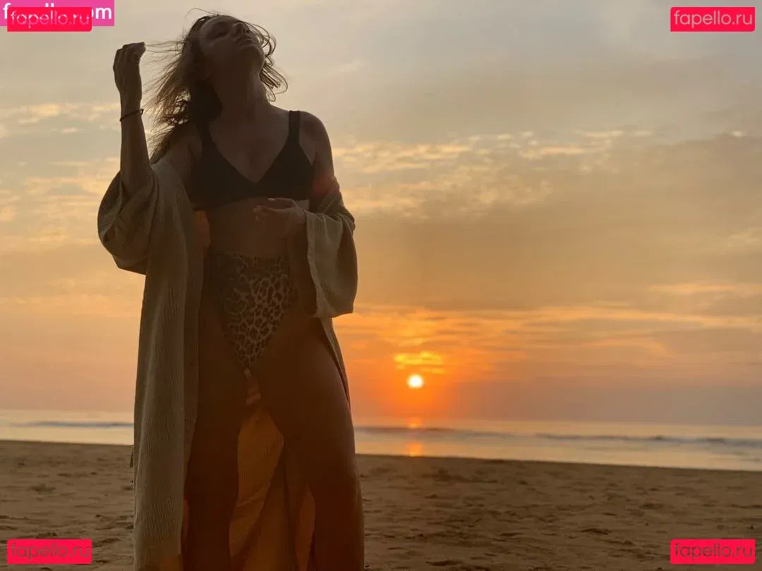 Alexandra Stan Onlyfans Photo Gallery 