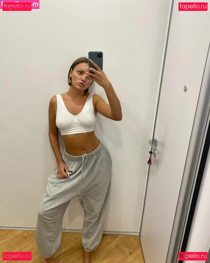 Alexandra Stan Onlyfans Photo Gallery 