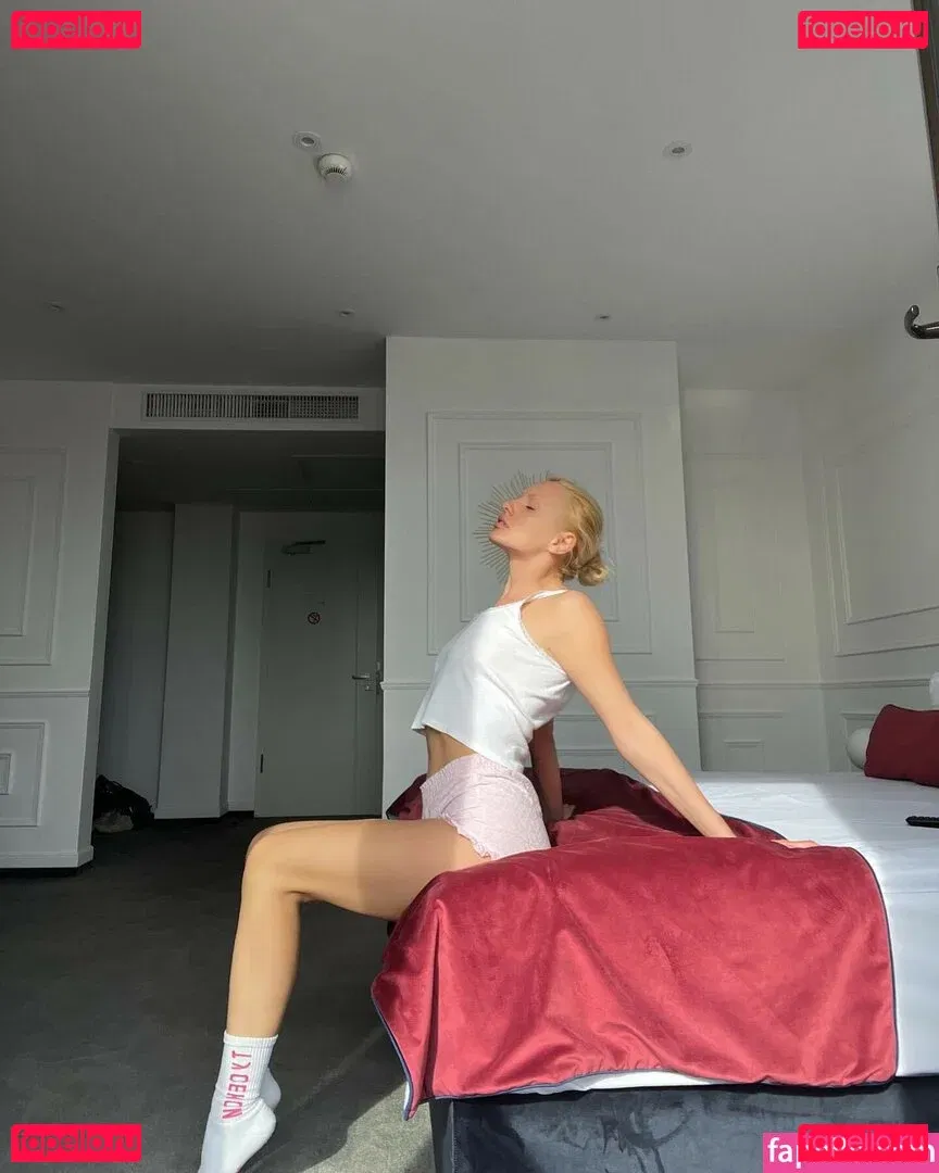 Alexandra Stan Onlyfans Photo Gallery 