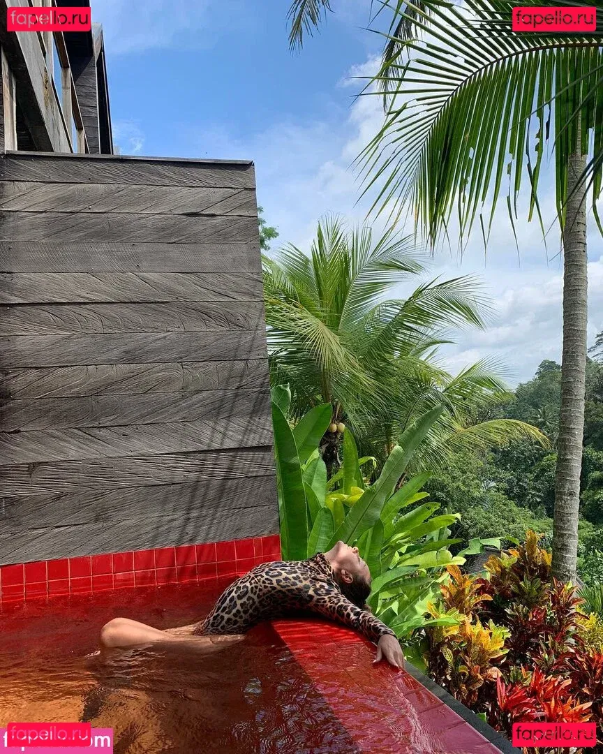 Alexandra Stan Onlyfans Photo Gallery 