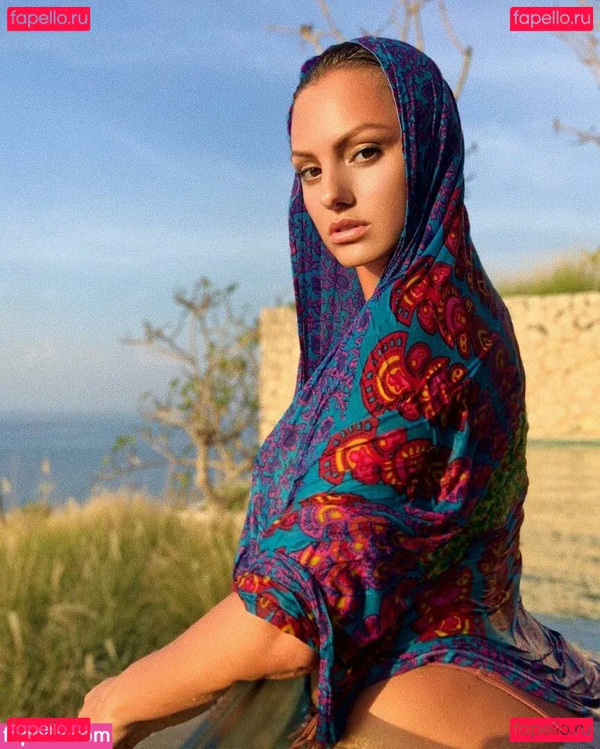 Alexandra Stan Onlyfans Photo Gallery 