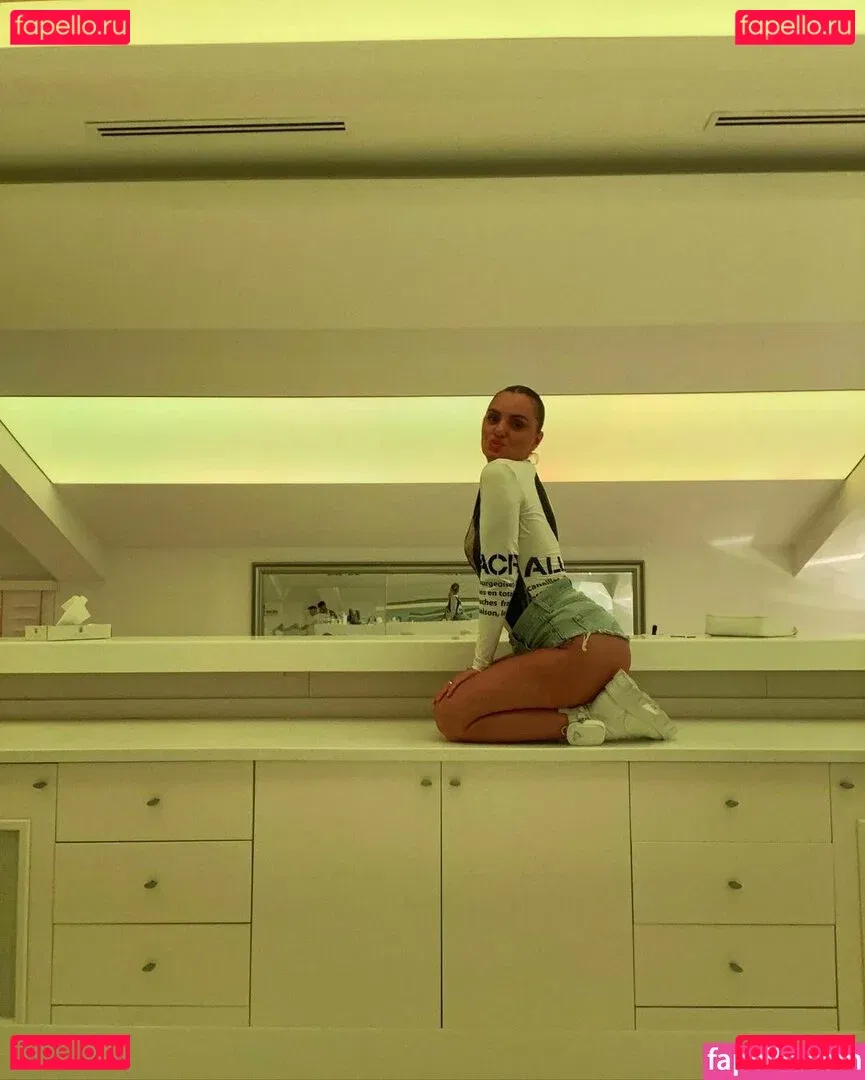 Alexandra Stan Onlyfans Photo Gallery 