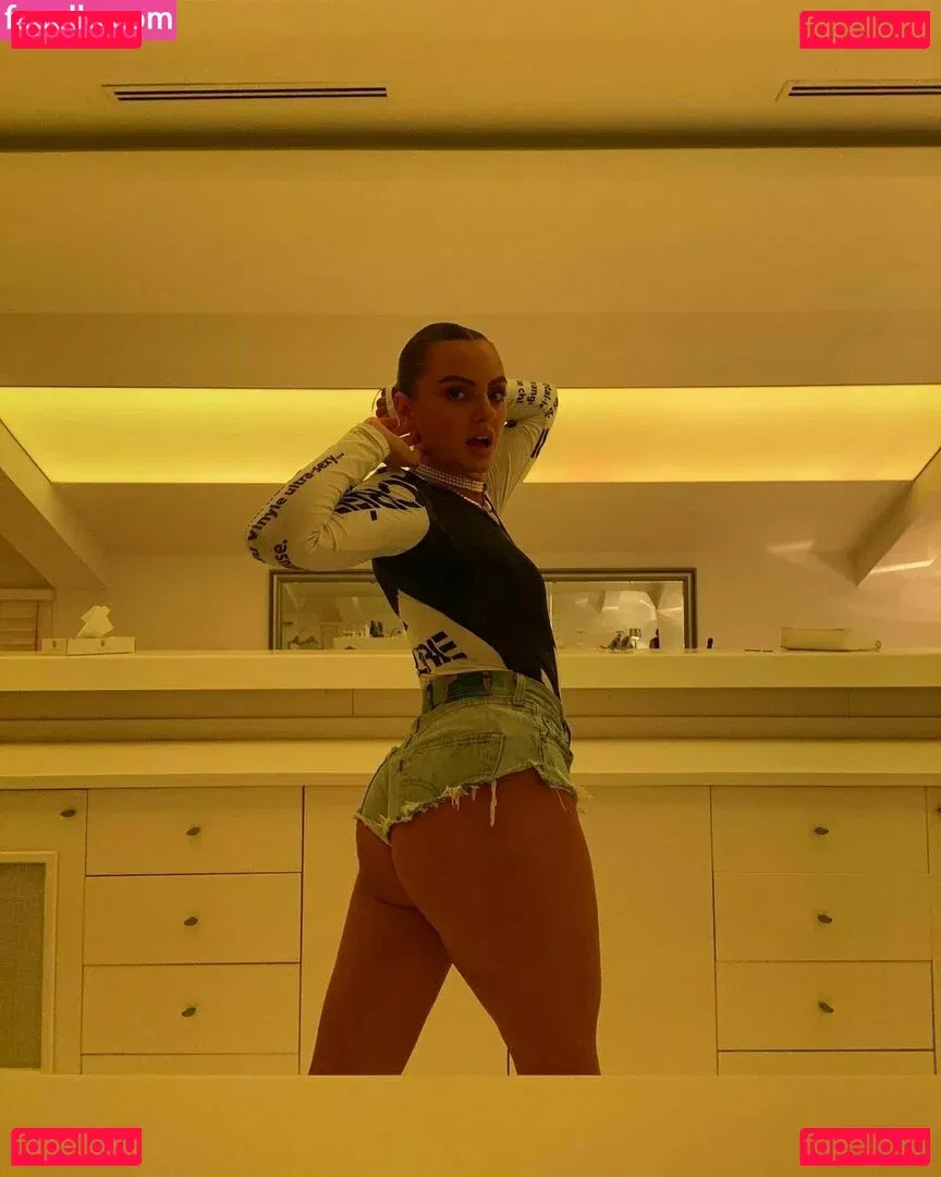 Alexandra Stan Onlyfans Photo Gallery 