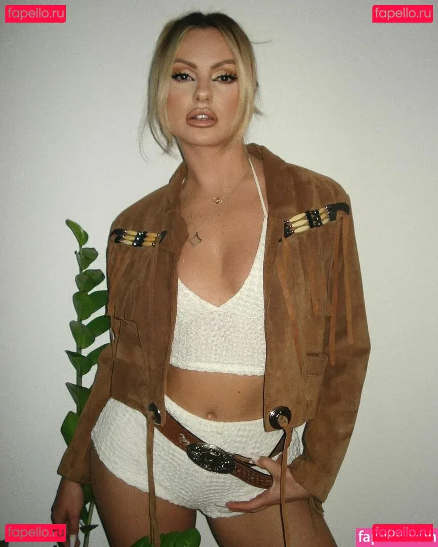 Alexandra Stan Onlyfans Photo Gallery 