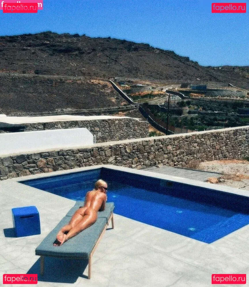 Alexandra Stan Onlyfans Photo Gallery 