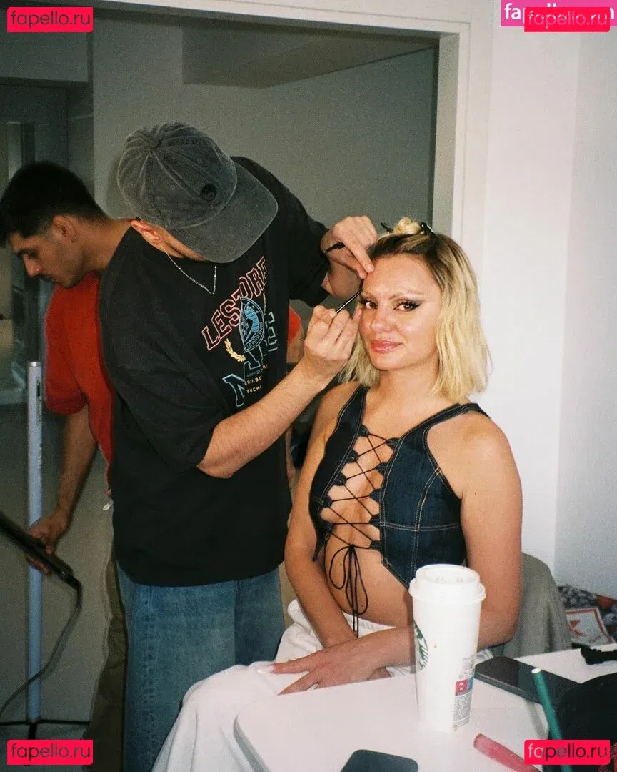 Alexandra Stan Onlyfans Photo Gallery 