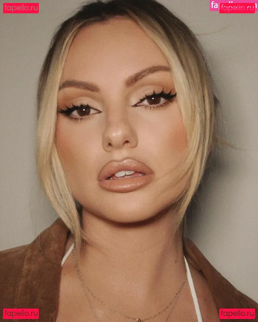 Alexandra Stan Onlyfans Photo Gallery 