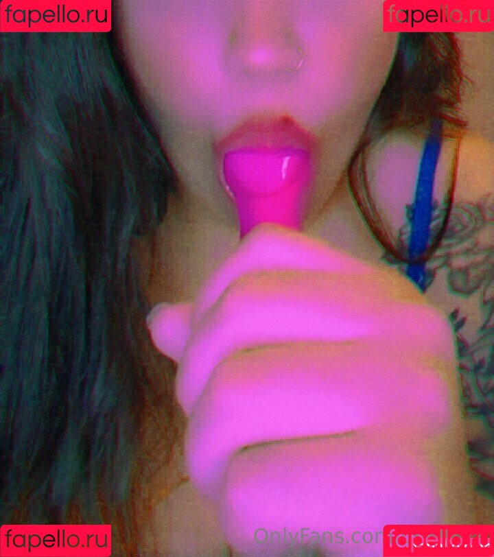 uma607 Onlyfans Photo Gallery 