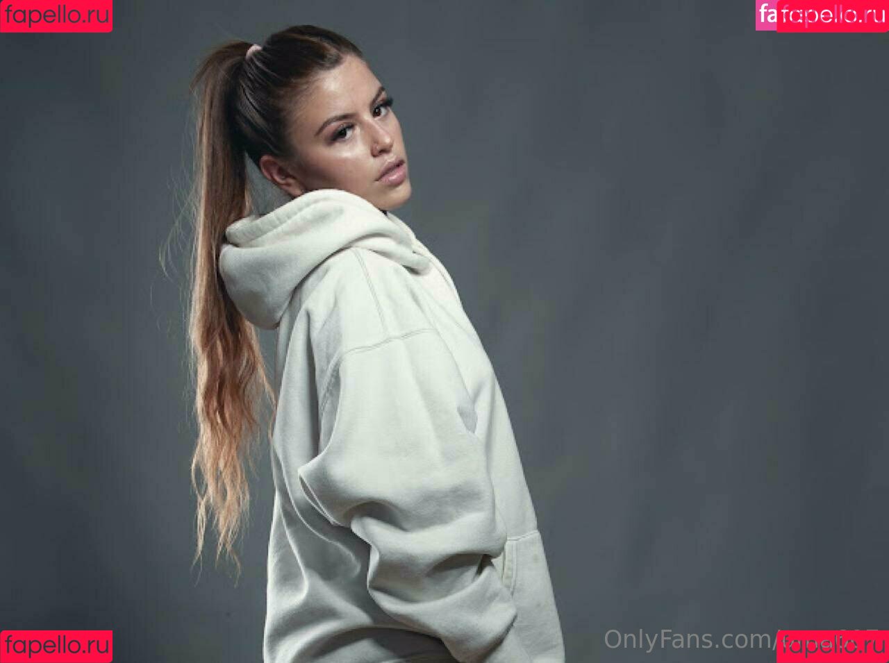 uma607 Onlyfans Photo Gallery 