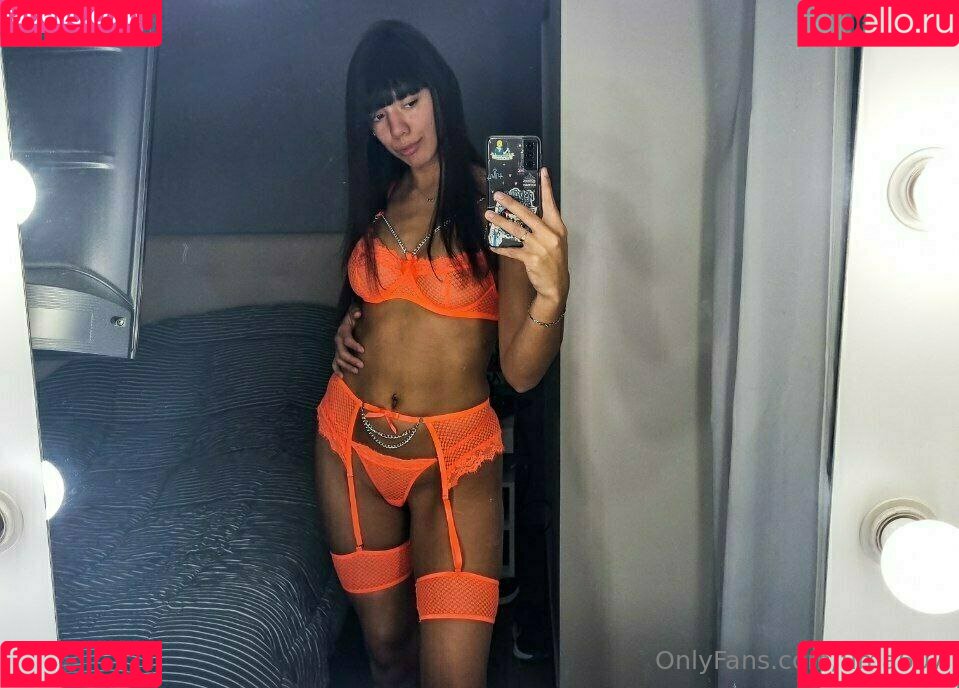 uma607 Onlyfans Photo Gallery 