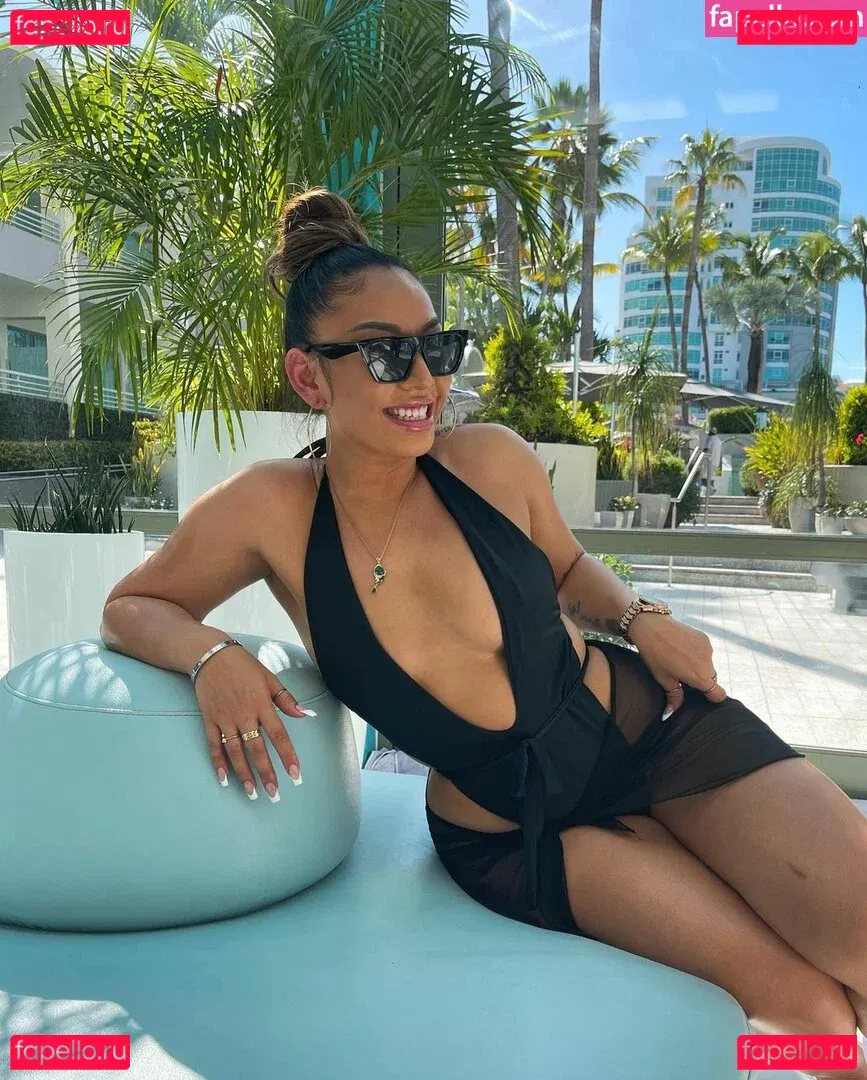 Kimberly Nguyen Onlyfans Photo Gallery 