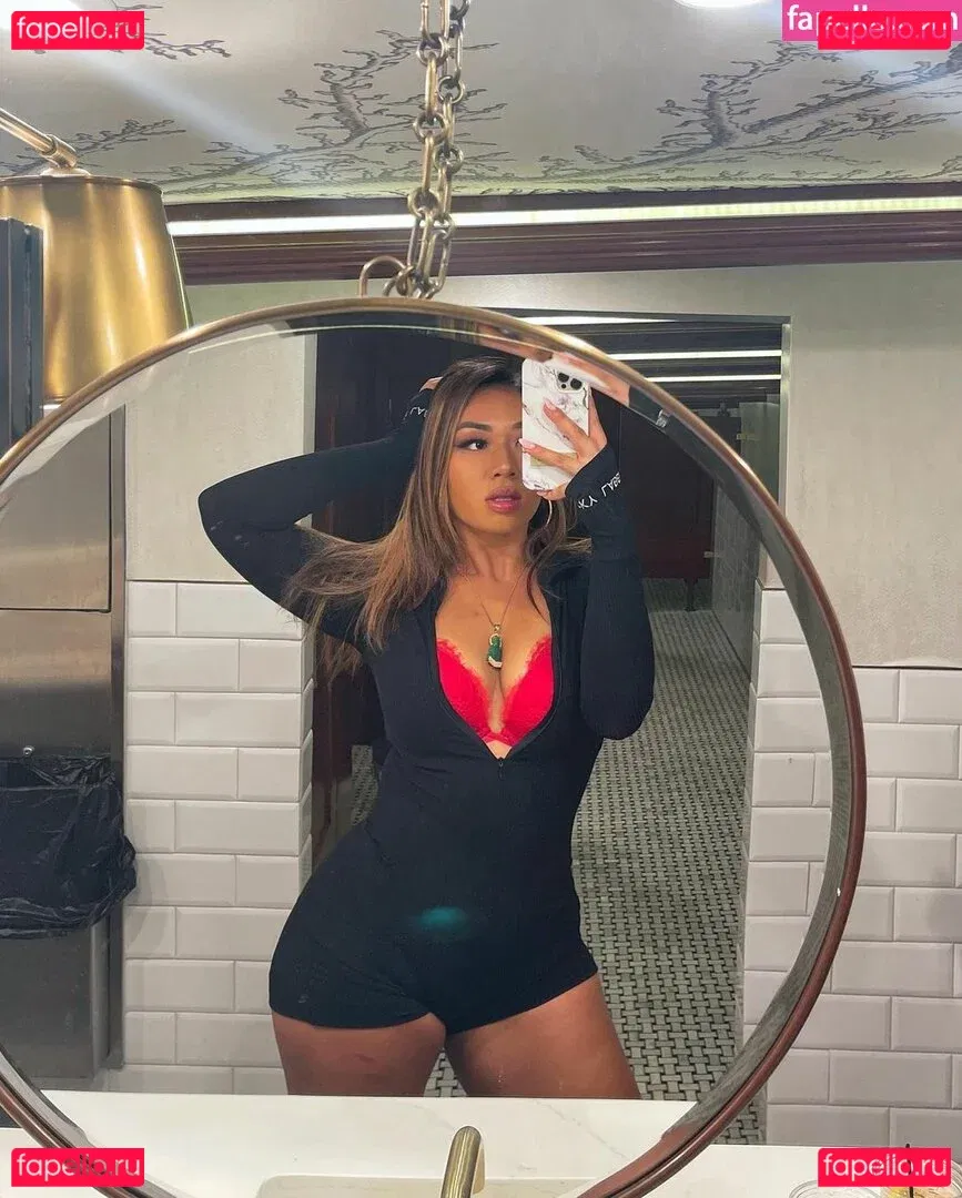 Kimberly Nguyen Onlyfans Photo Gallery 