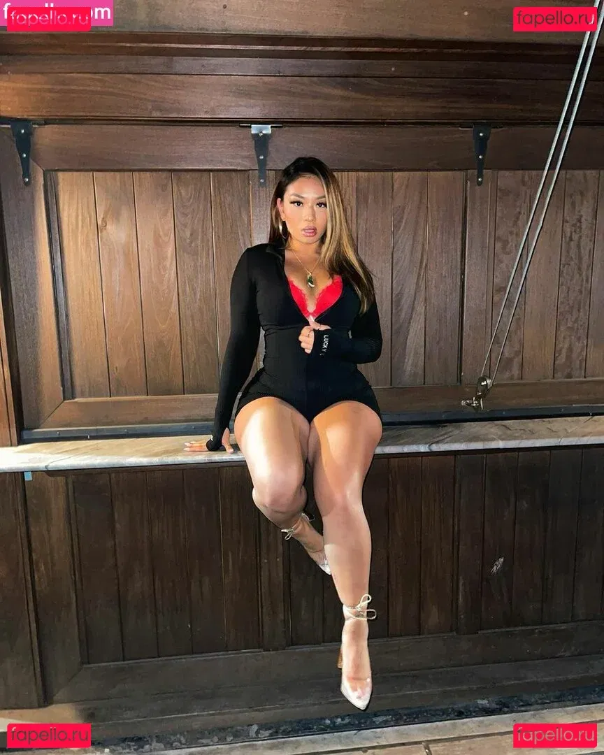 Kimberly Nguyen Onlyfans Photo Gallery 