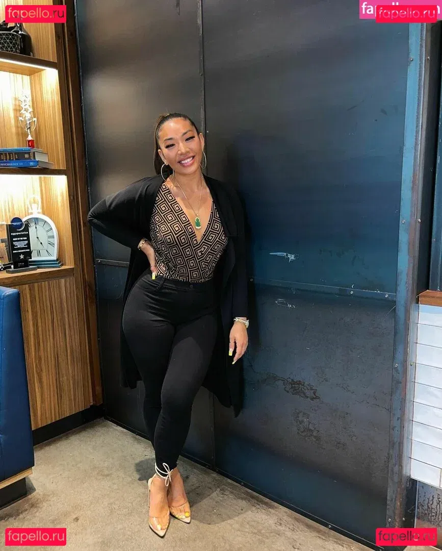 Kimberly Nguyen Onlyfans Photo Gallery 