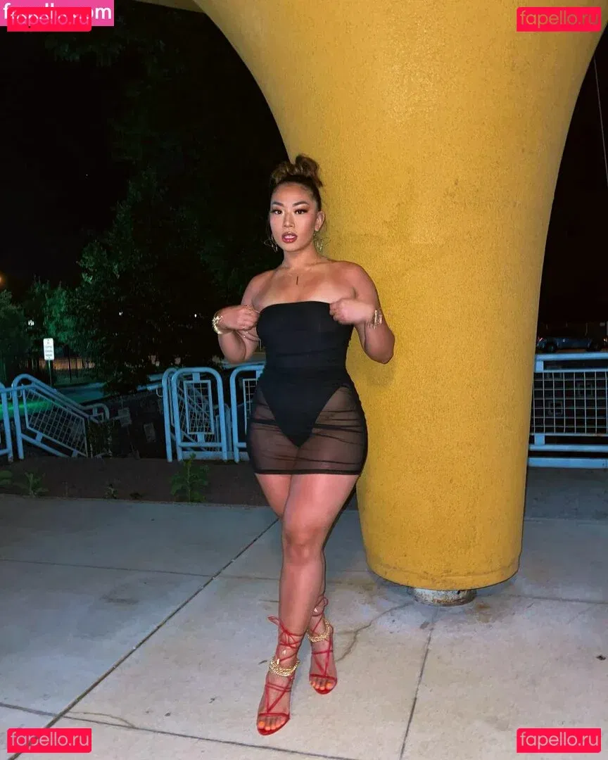 Kimberly Nguyen Onlyfans Photo Gallery 