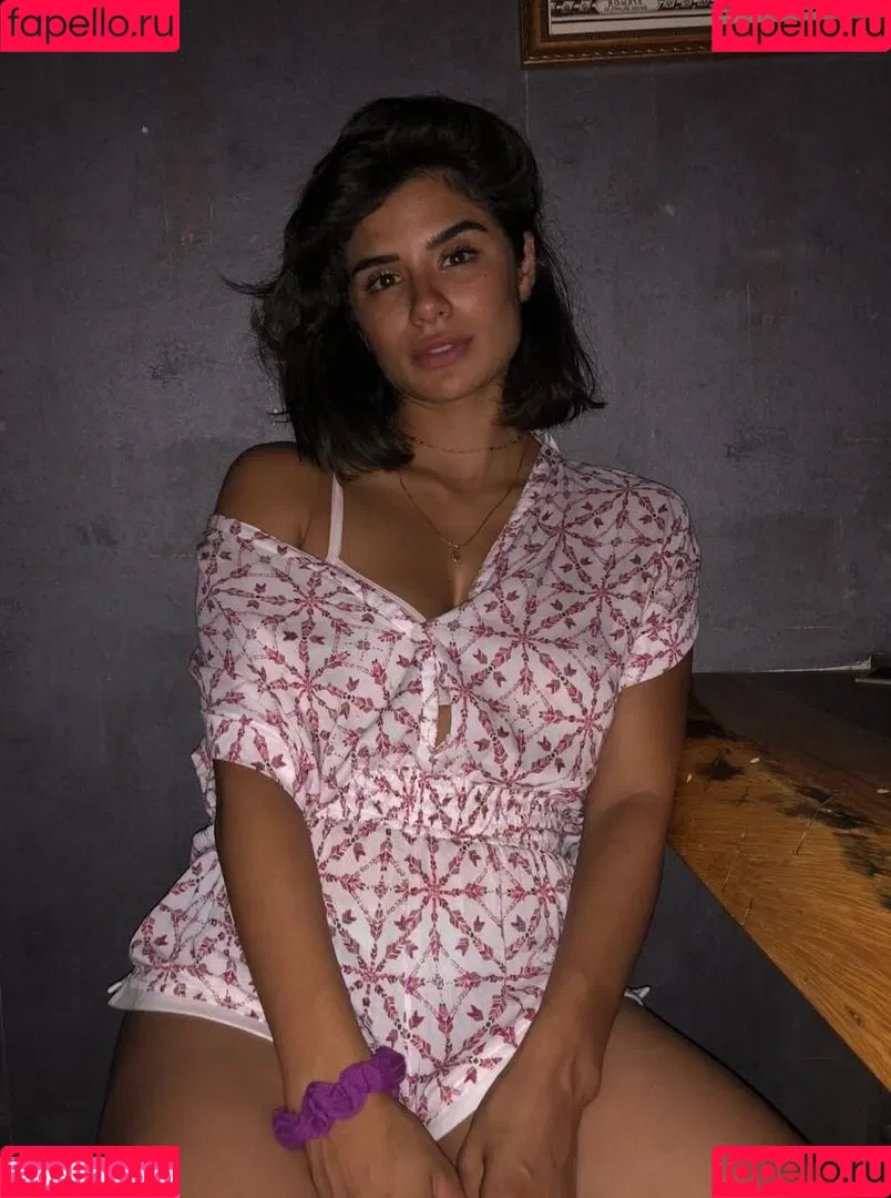 Diane Guerrero Onlyfans Photo Gallery 