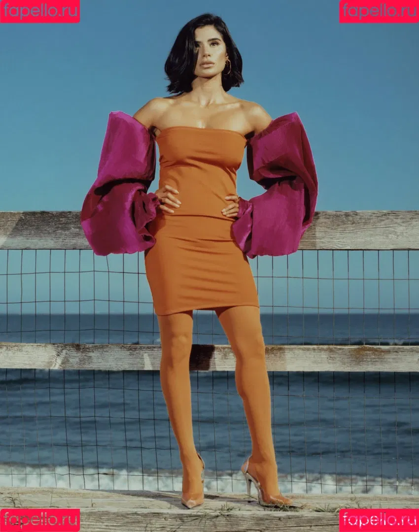 Diane Guerrero Onlyfans Photo Gallery 