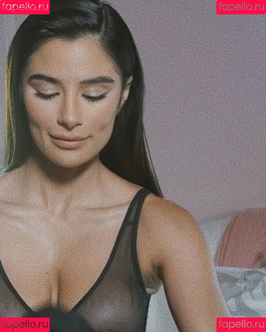 Diane Guerrero Onlyfans Photo Gallery 