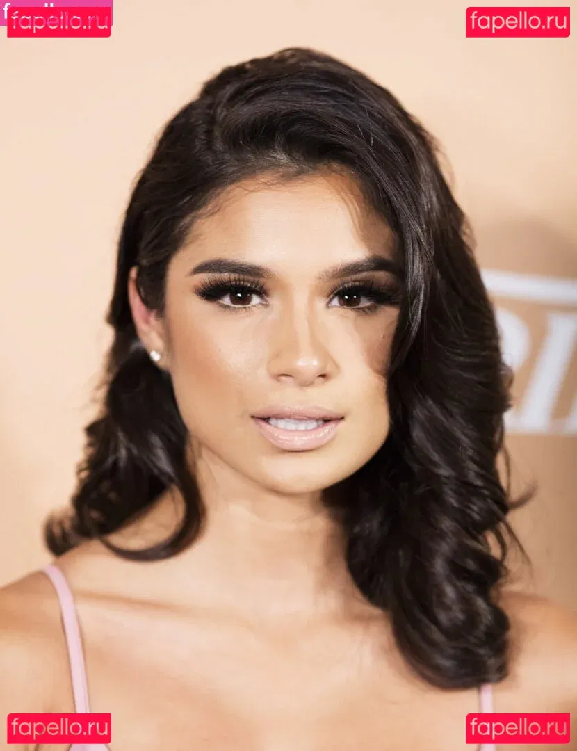 Diane Guerrero Onlyfans Photo Gallery 