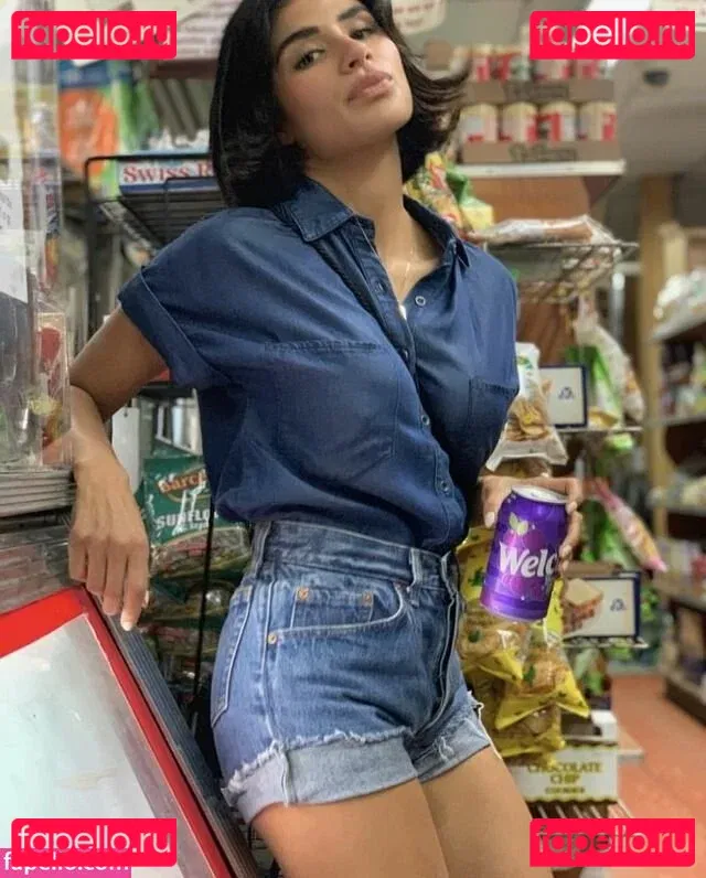 Diane Guerrero Onlyfans Photo Gallery 