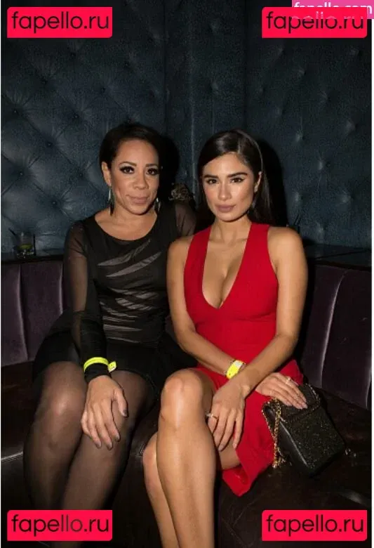 Diane Guerrero Onlyfans Photo Gallery 